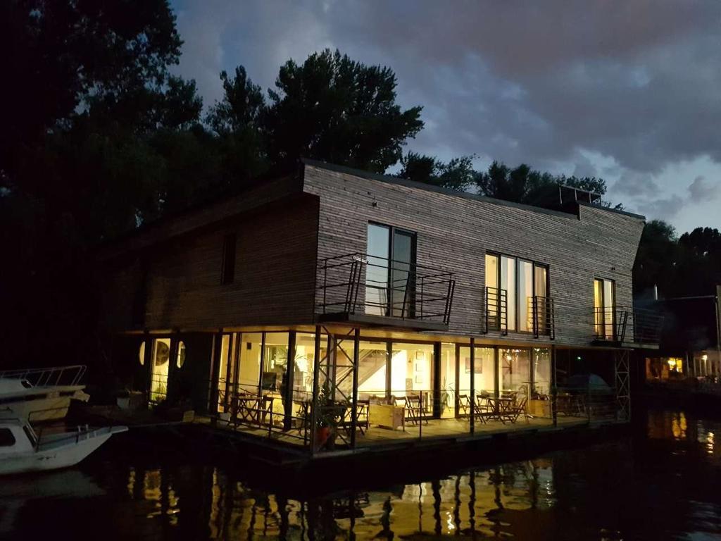 博条查理住宿加早餐旅馆 贝尔格莱德 外观 照片